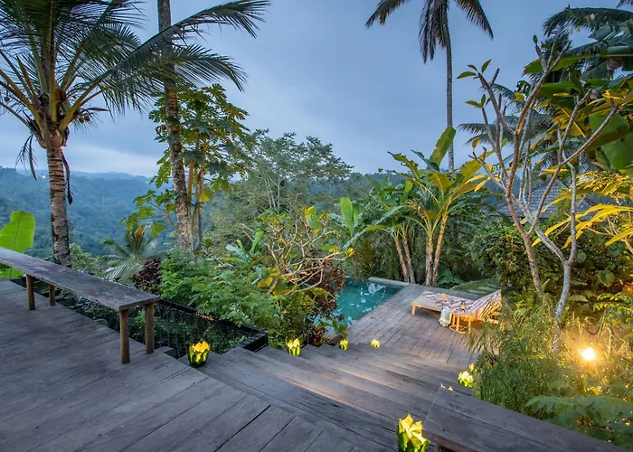 Buahan, A Banyan Tree Escape
